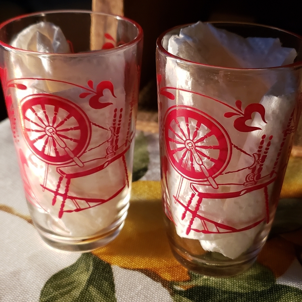 Swanky Swigs | Duo Vintage Juice Glasses - Picture 3 of 4